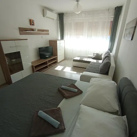 Marino - Sweet Comfort In City Center Apartment