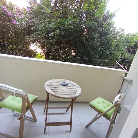 Marino - Sweet Comfort In City Center Apartment *